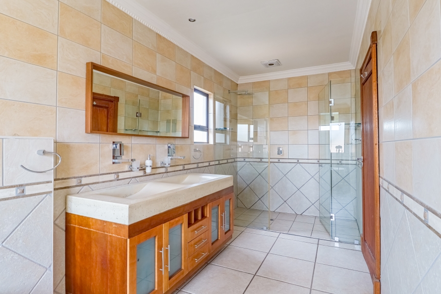 To Let 3 Bedroom Property for Rent in Silverwoods Country Estate Gauteng