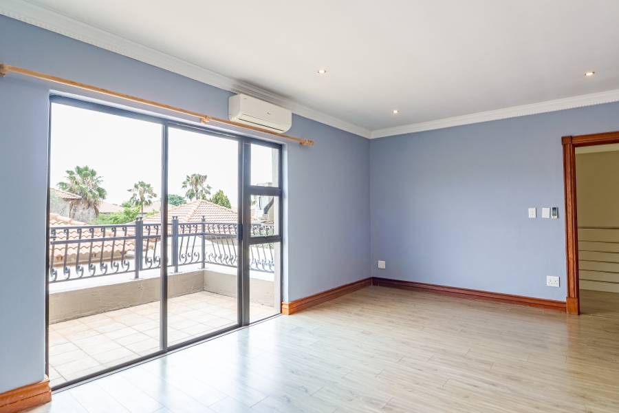 To Let 3 Bedroom Property for Rent in Silverwoods Country Estate Gauteng