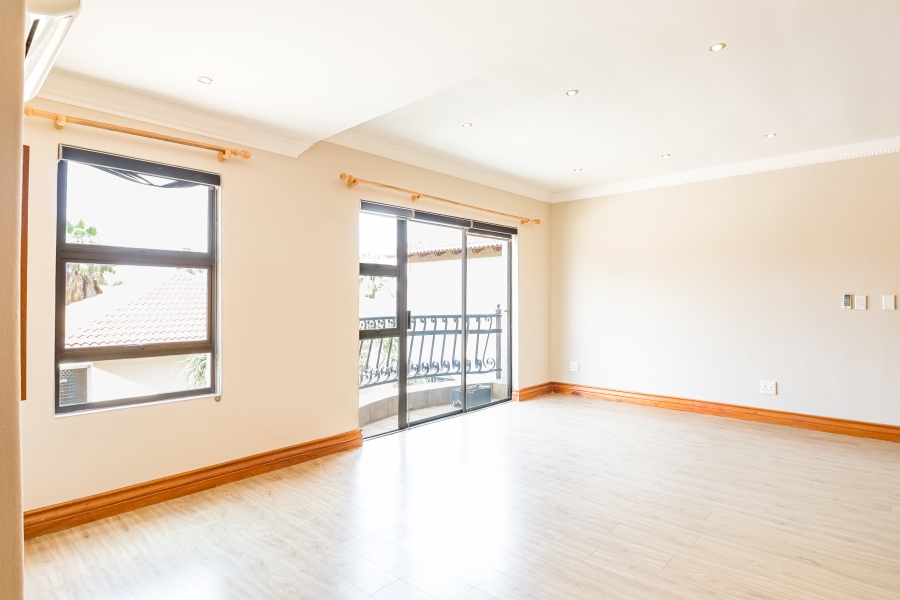 To Let 3 Bedroom Property for Rent in Silverwoods Country Estate Gauteng
