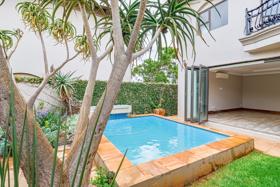 To Let 3 Bedroom Property for Rent in Silverwoods Country Estate Gauteng