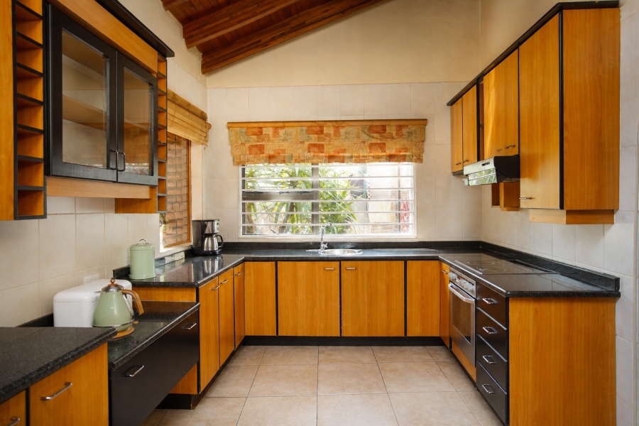 4 Bedroom Property for Sale in Bassonia Gauteng