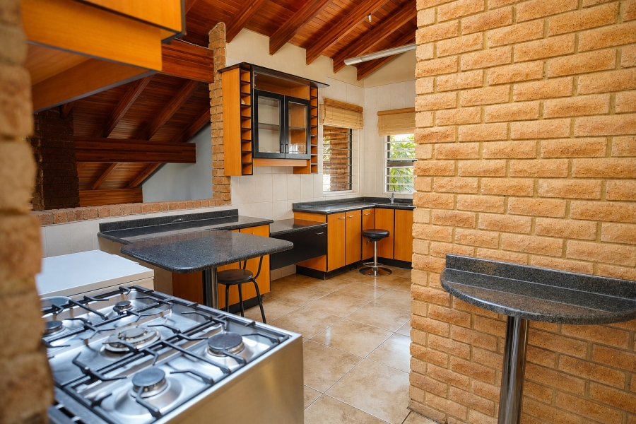 4 Bedroom Property for Sale in Bassonia Gauteng