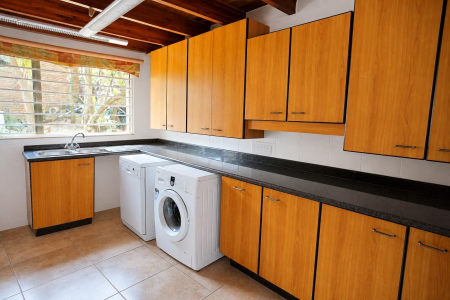 4 Bedroom Property for Sale in Bassonia Gauteng