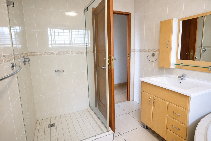 4 Bedroom Property for Sale in Bassonia Gauteng