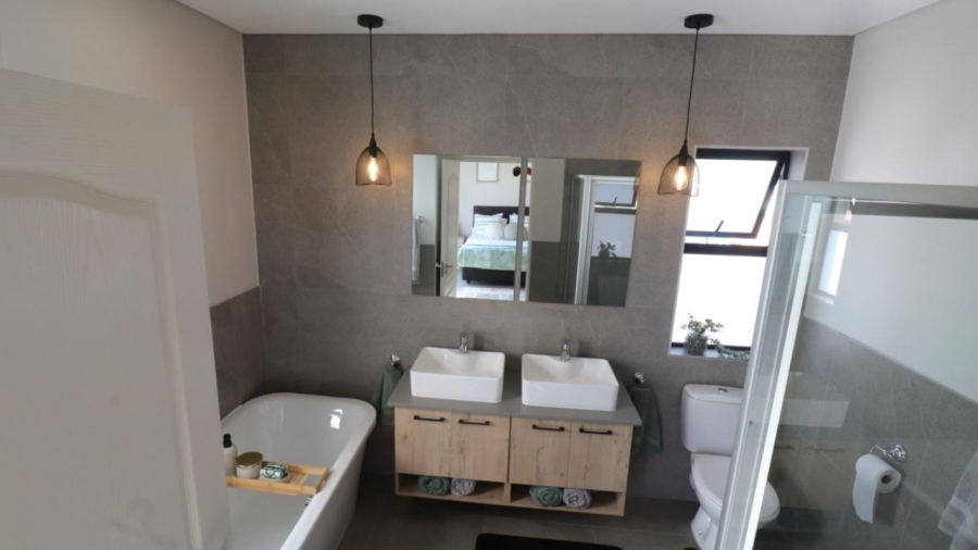 4 Bedroom Property for Sale in Equestria Gauteng