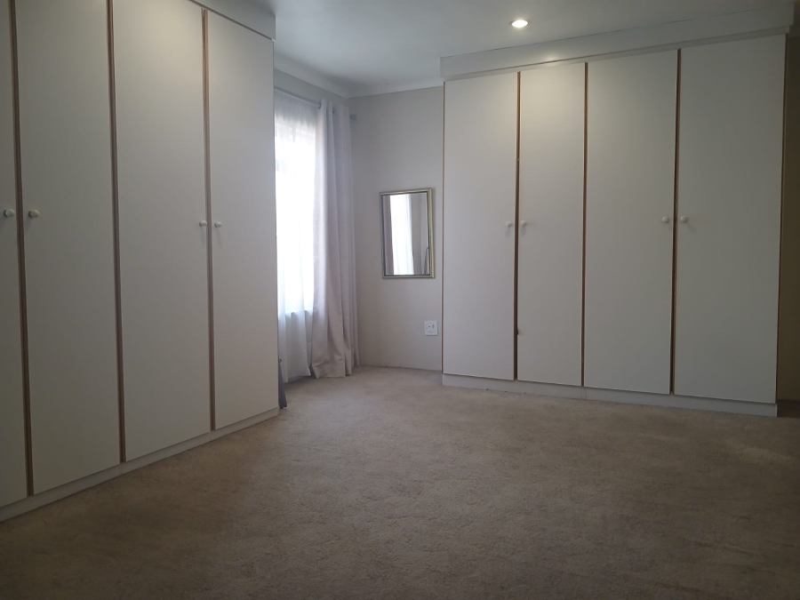 To Let 3 Bedroom Property for Rent in Lambton Gauteng