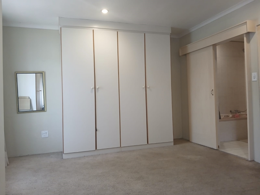 To Let 3 Bedroom Property for Rent in Lambton Gauteng