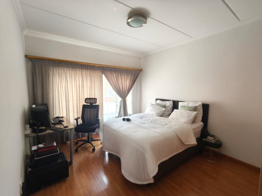 2 Bedroom Property for Sale in Northcliff Gauteng