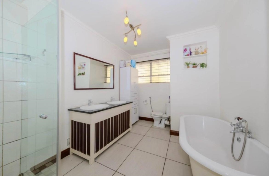 2 Bedroom Property for Sale in Killarney Gauteng
