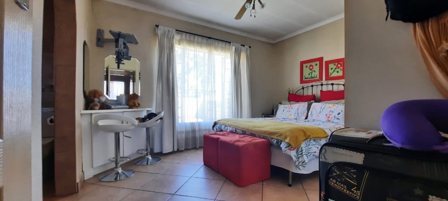 3 Bedroom Property for Sale in Queenswood Gauteng