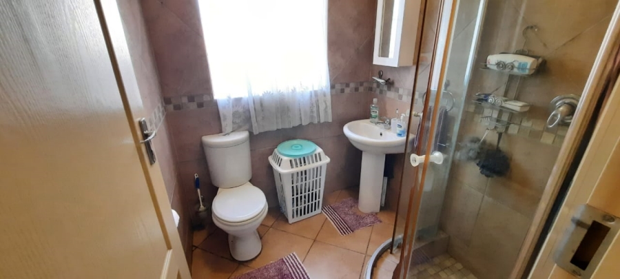 3 Bedroom Property for Sale in Queenswood Gauteng