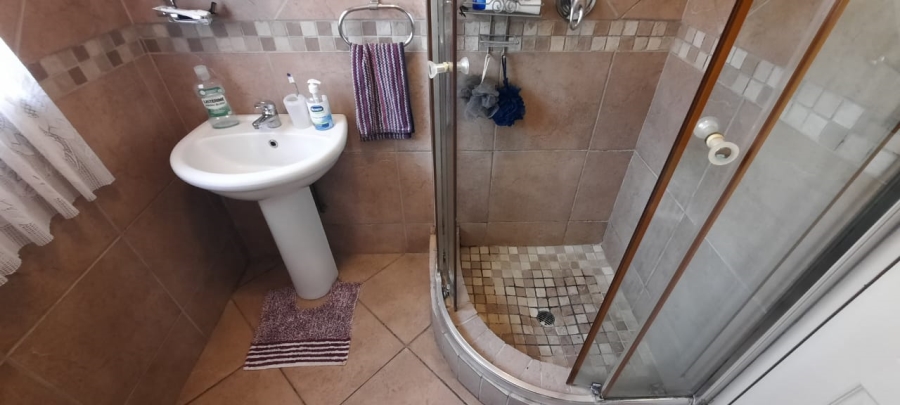 3 Bedroom Property for Sale in Queenswood Gauteng
