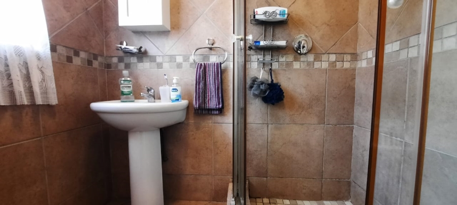 3 Bedroom Property for Sale in Queenswood Gauteng