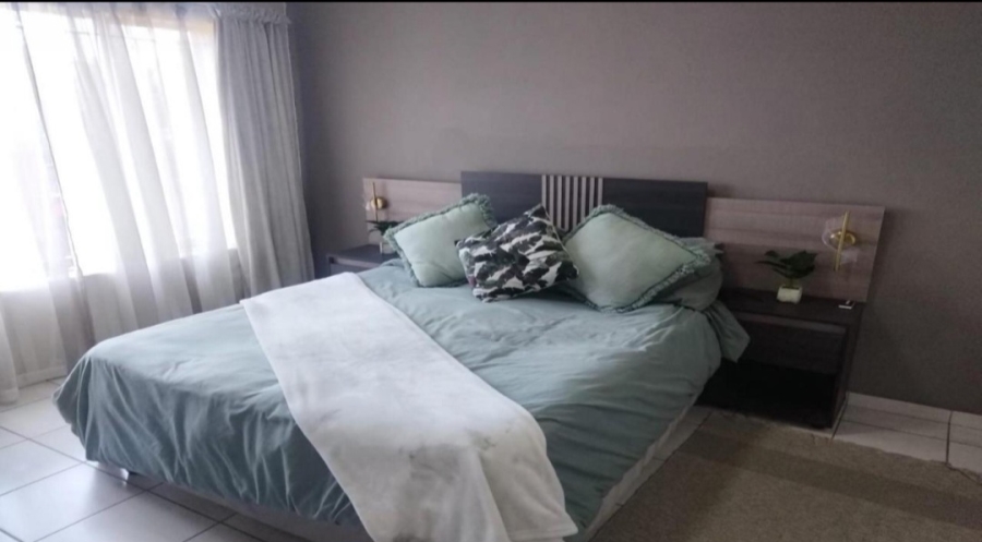 3 Bedroom Property for Sale in Birchleigh North Gauteng