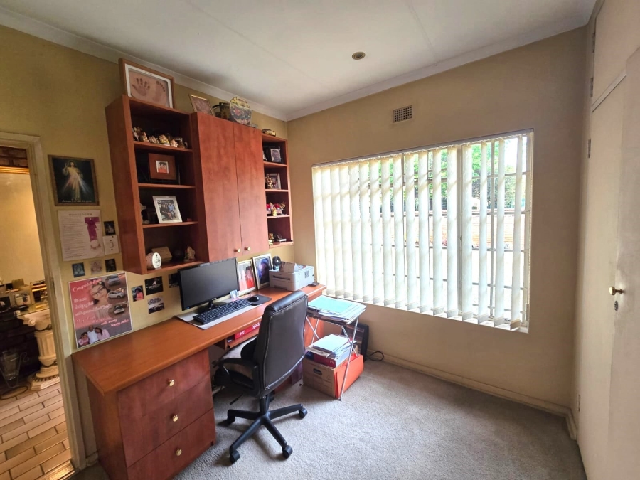 4 Bedroom Property for Sale in Dersley Gauteng