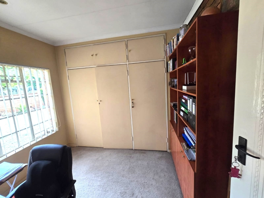4 Bedroom Property for Sale in Dersley Gauteng
