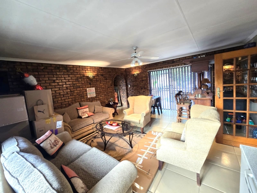 4 Bedroom Property for Sale in Dersley Gauteng