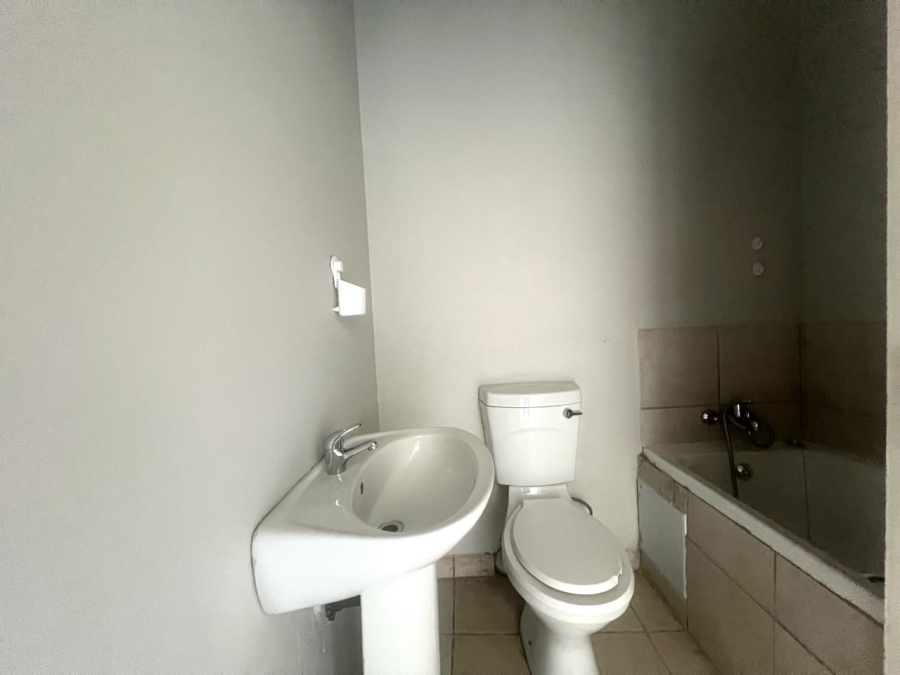 36 Bedroom Property for Sale in Dunnottar Gauteng