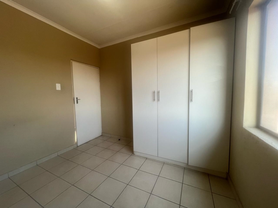 32 Bedroom Property for Sale in Dunnottar Gauteng
