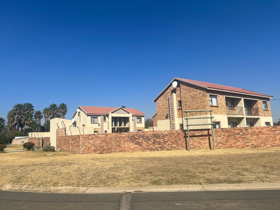 32 Bedroom Property for Sale in Dunnottar Gauteng