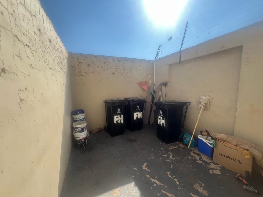32 Bedroom Property for Sale in Dunnottar Gauteng