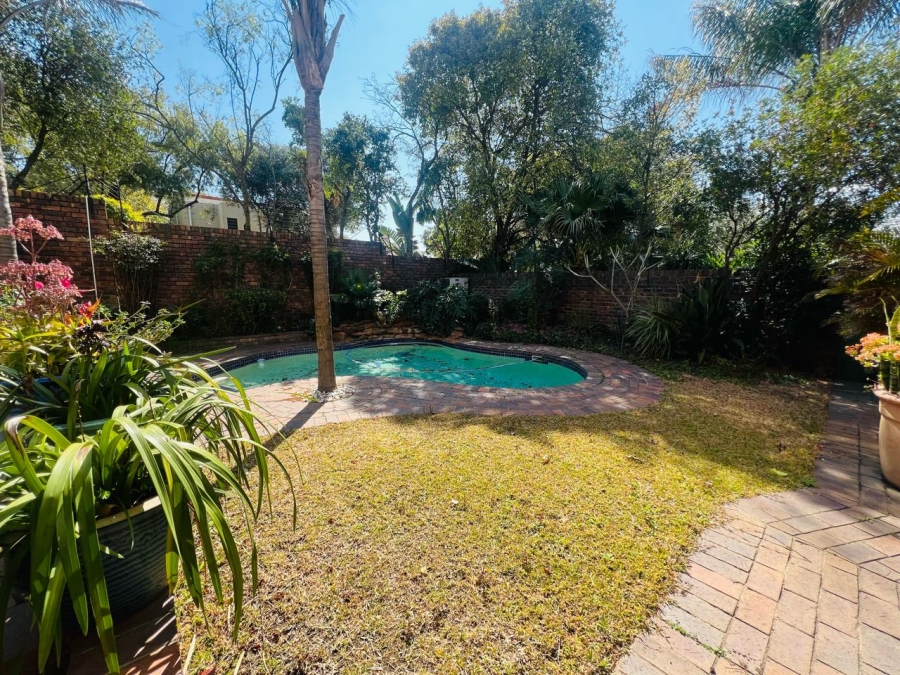 4 Bedroom Property for Sale in Lonehill Gauteng