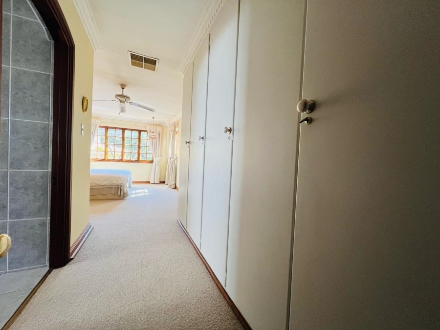 4 Bedroom Property for Sale in Lonehill Gauteng