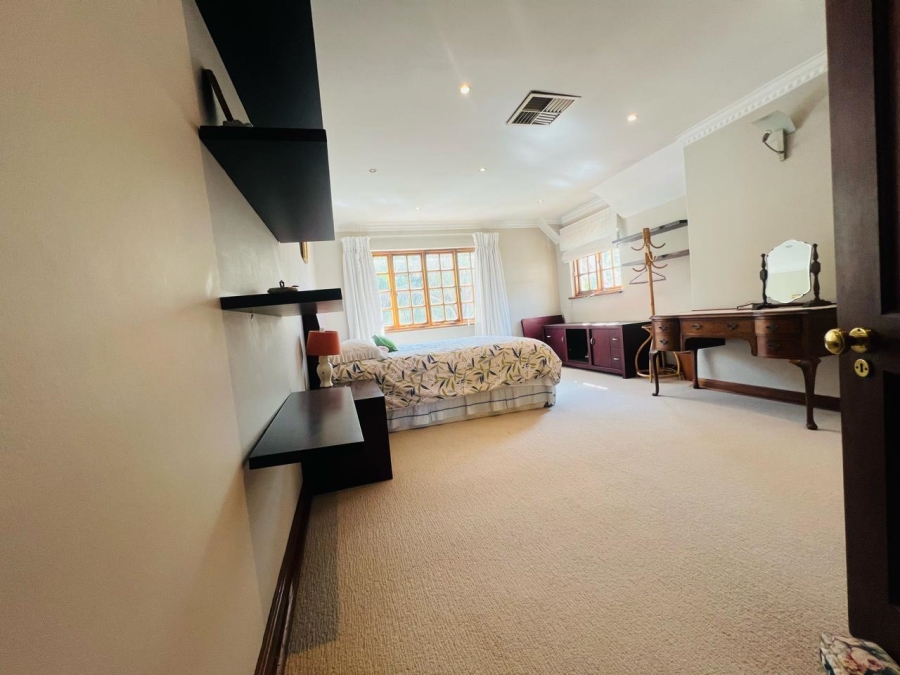 4 Bedroom Property for Sale in Lonehill Gauteng