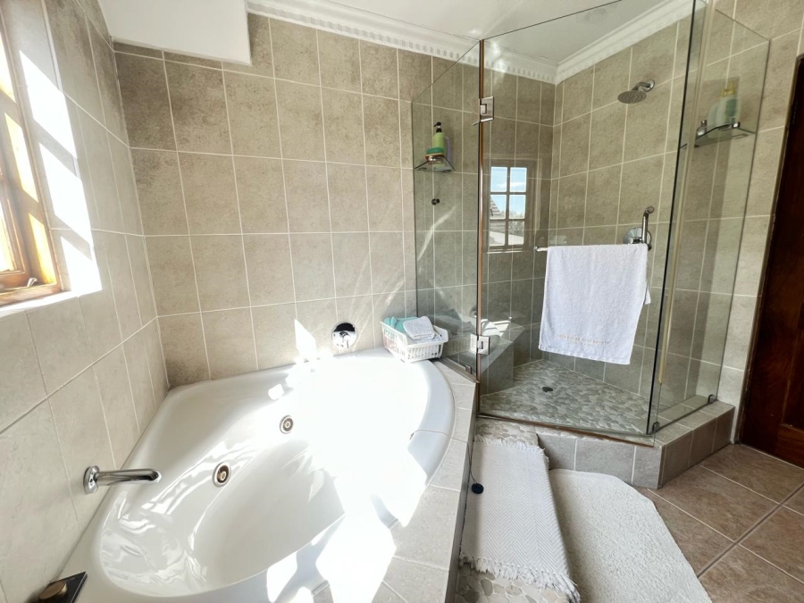 4 Bedroom Property for Sale in Lonehill Gauteng