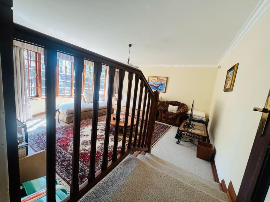 4 Bedroom Property for Sale in Lonehill Gauteng
