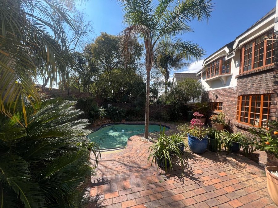 4 Bedroom Property for Sale in Lonehill Gauteng