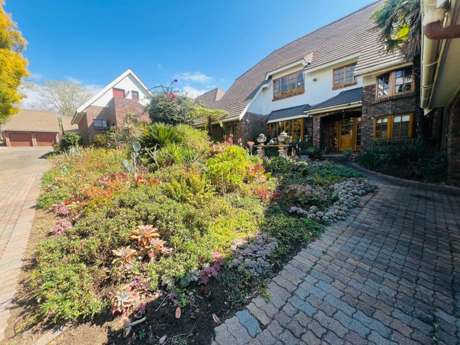 4 Bedroom Property for Sale in Lonehill Gauteng