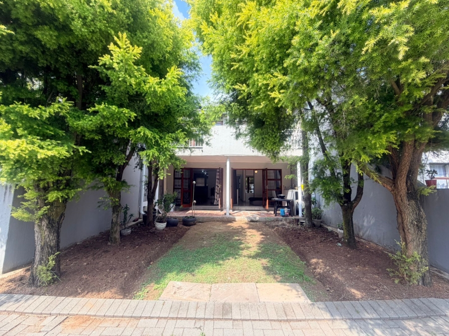 2 Bedroom Property for Sale in Lakefield Gauteng