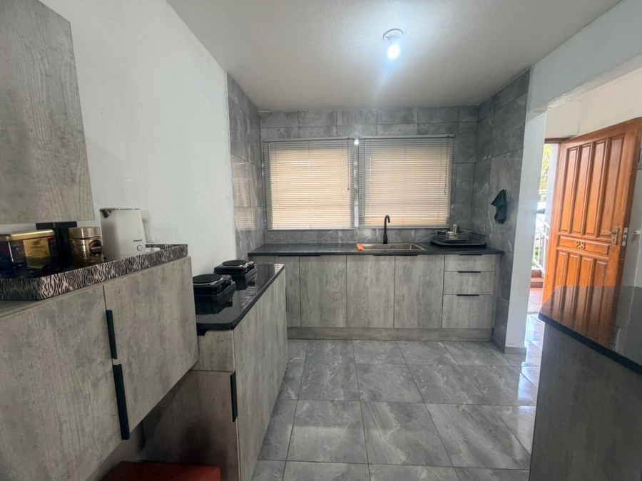 2 Bedroom Property for Sale in Lakefield Gauteng