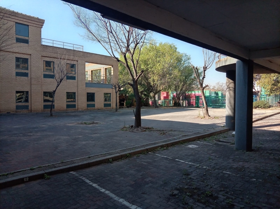 To Let Commercial Property for Rent in Kleinfontein Gauteng