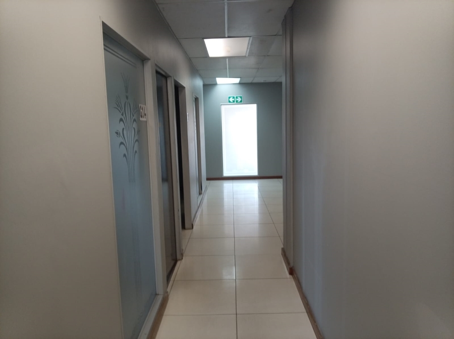 To Let Commercial Property for Rent in Kleinfontein Gauteng