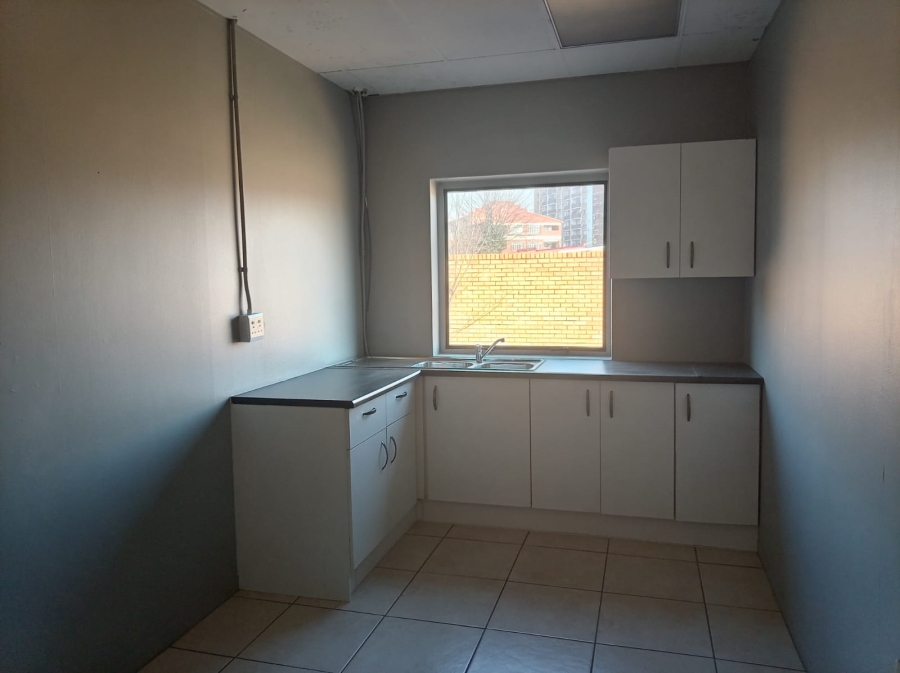 To Let Commercial Property for Rent in Kleinfontein Gauteng