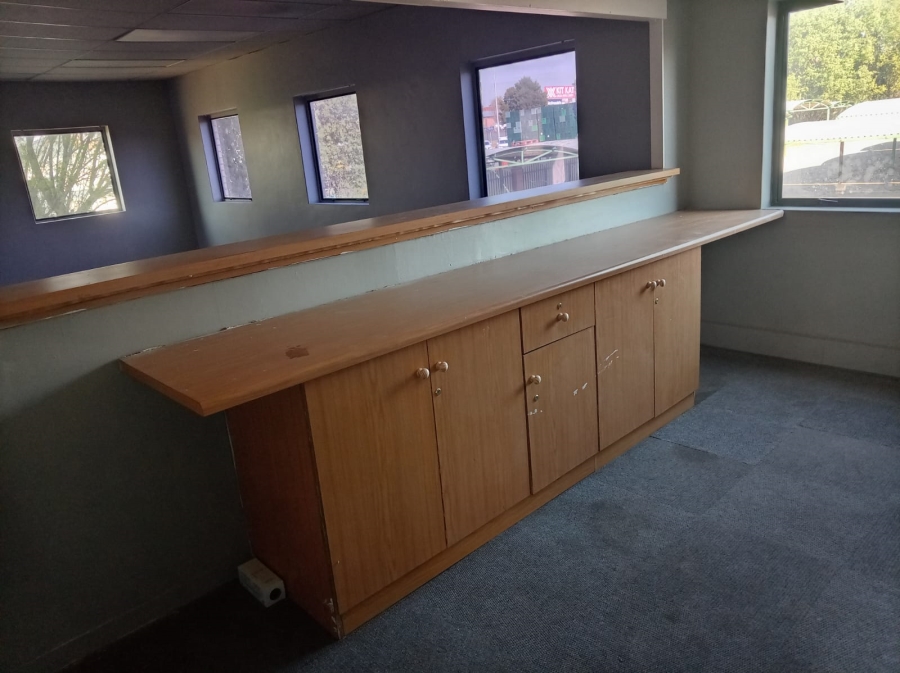 To Let Commercial Property for Rent in Kleinfontein Gauteng