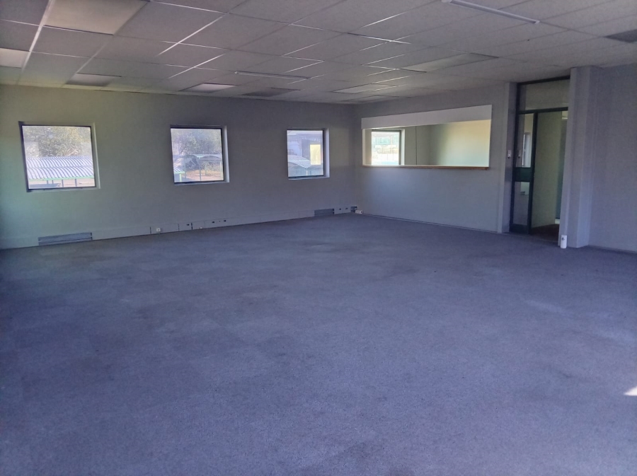 To Let Commercial Property for Rent in Kleinfontein Gauteng