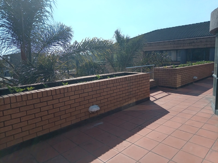 To Let Commercial Property for Rent in Kleinfontein Gauteng
