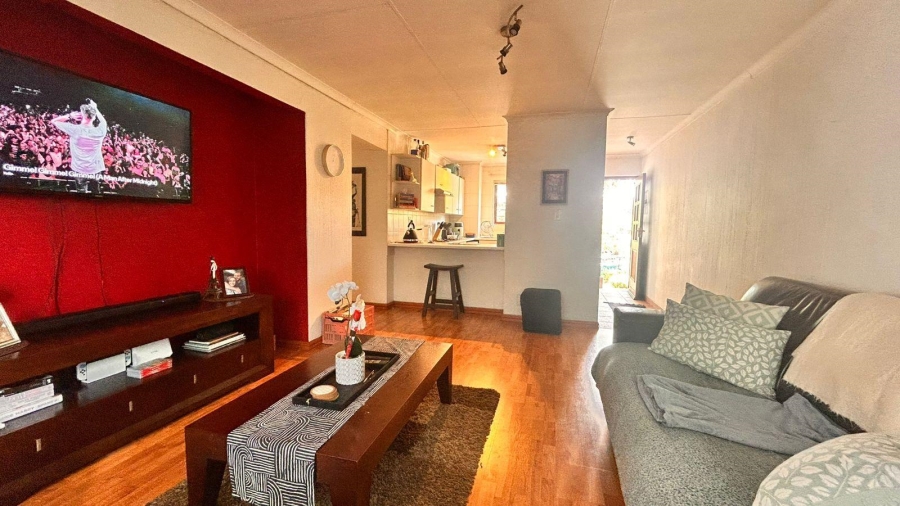 2 Bedroom Property for Sale in Sunninghill Gauteng