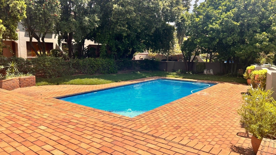 2 Bedroom Property for Sale in Sunninghill Gauteng