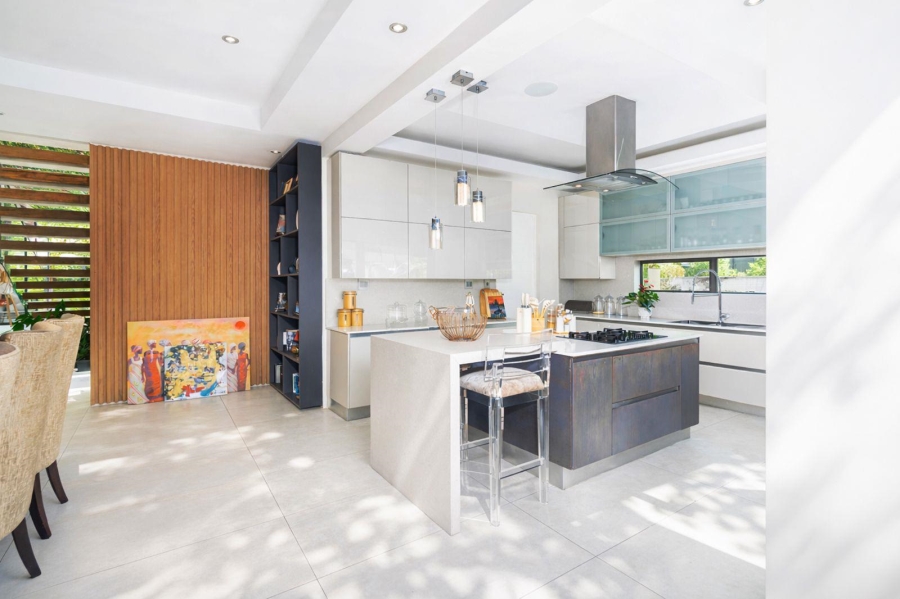 6 Bedroom Property for Sale in Waterfall Country Estate Gauteng