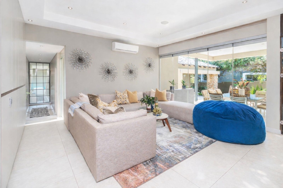 6 Bedroom Property for Sale in Waterfall Country Estate Gauteng