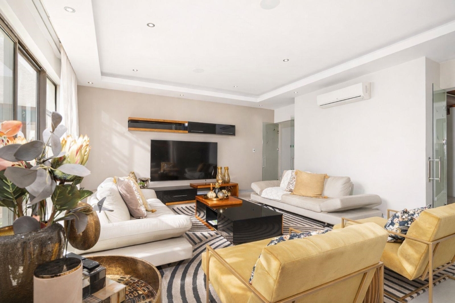 6 Bedroom Property for Sale in Waterfall Country Estate Gauteng