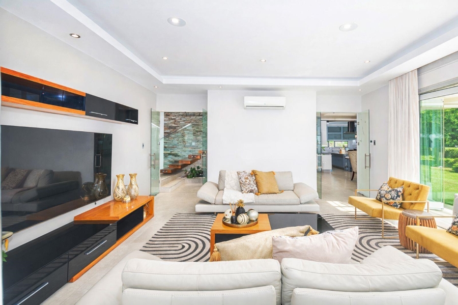 6 Bedroom Property for Sale in Waterfall Country Estate Gauteng
