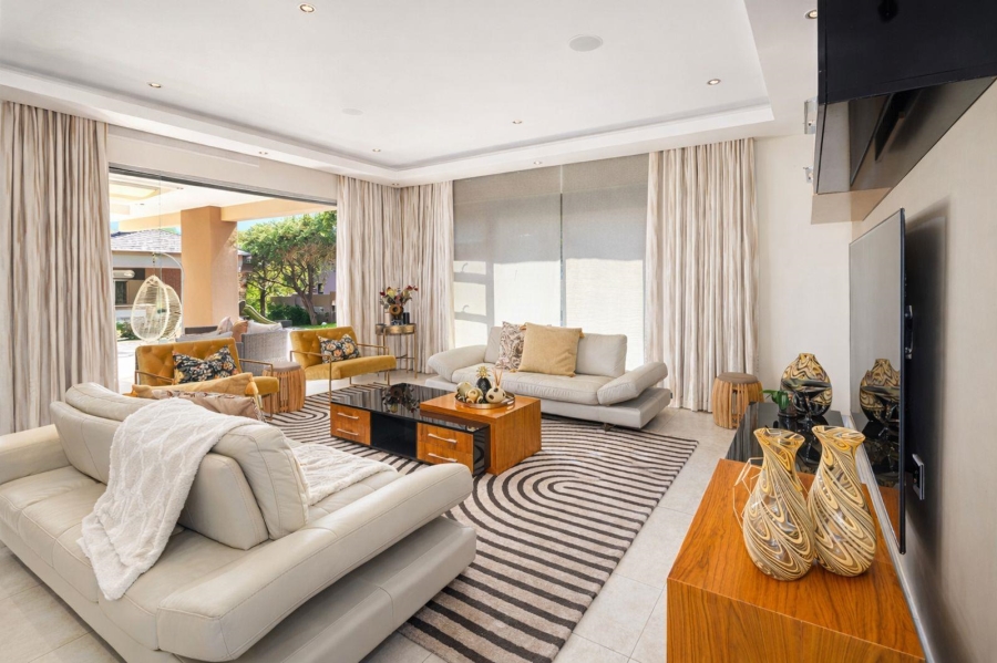 6 Bedroom Property for Sale in Waterfall Country Estate Gauteng