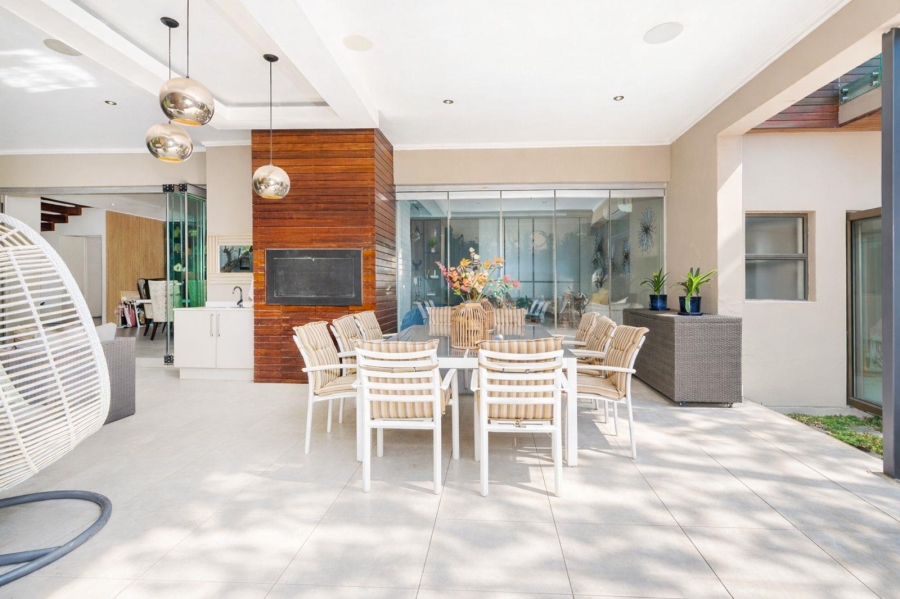 6 Bedroom Property for Sale in Waterfall Country Estate Gauteng