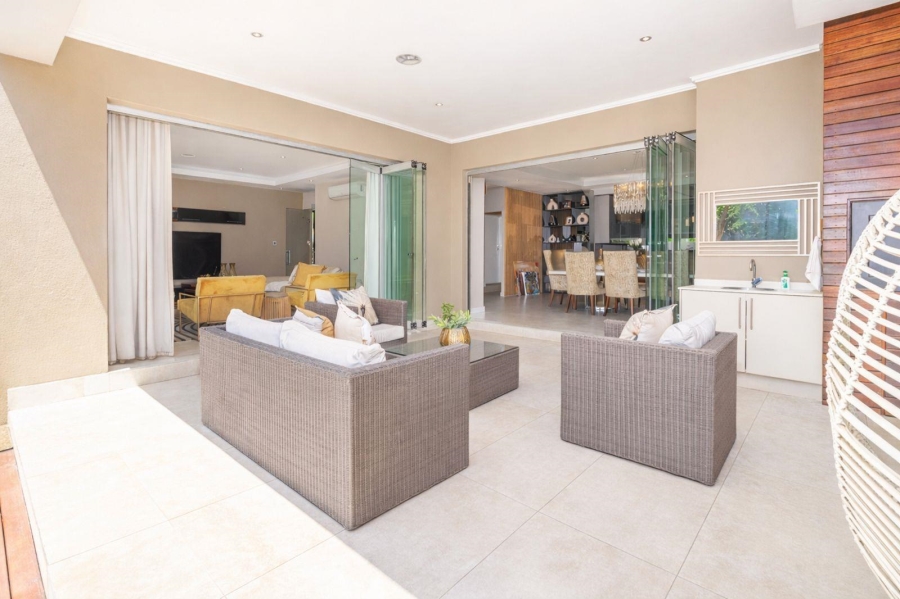 6 Bedroom Property for Sale in Waterfall Country Estate Gauteng