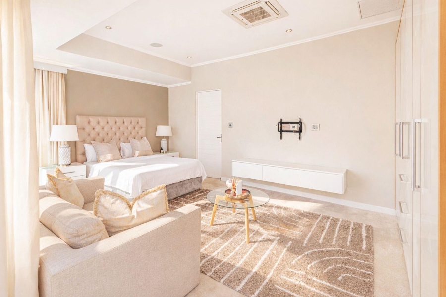 6 Bedroom Property for Sale in Waterfall Country Estate Gauteng